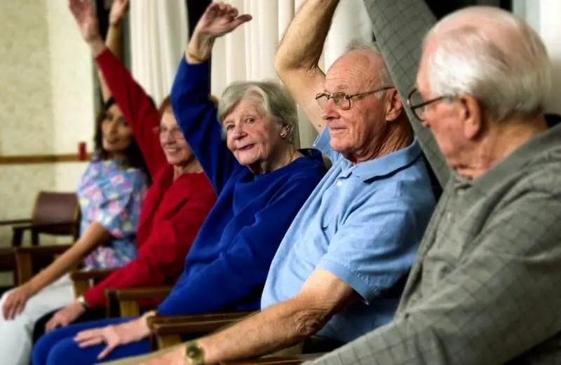 Senior joined a fitness class to remain young and healthy.