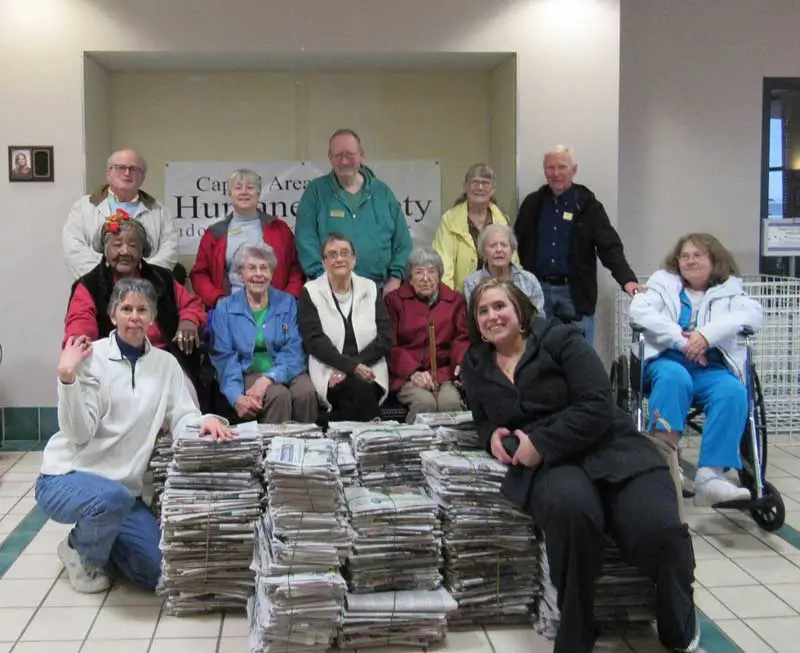 Stone Oaks residents helping their local newspaper company.